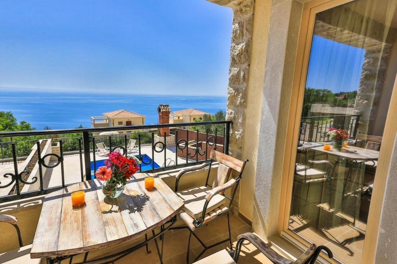 Sunny Calia Budva
