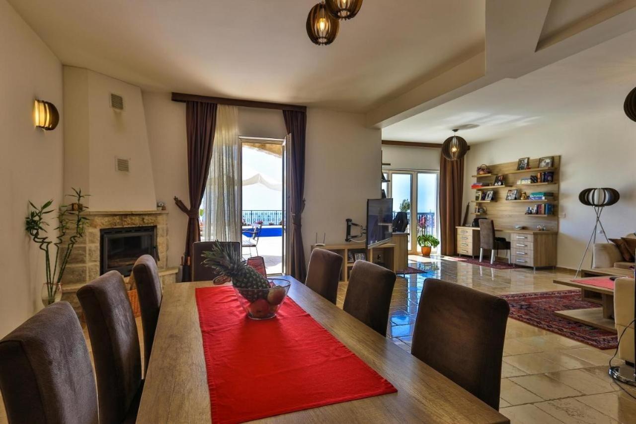 Villa Sunny Calia